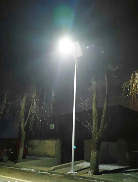 积石山县囊谦太阳能路灯项目